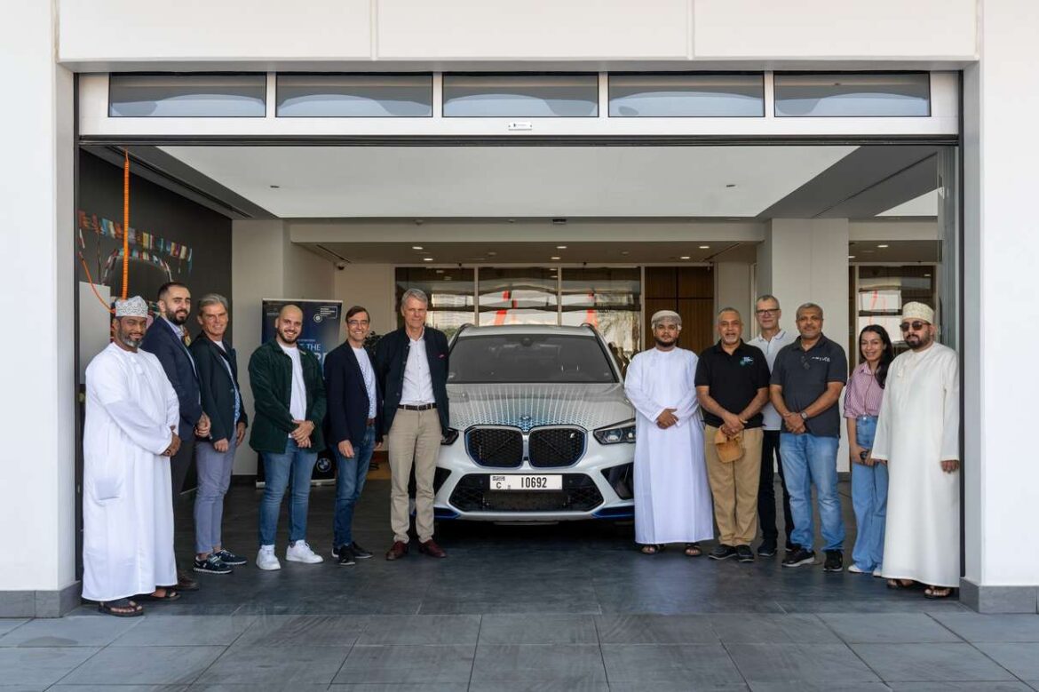 Driving towards future mobility with the BMW iX5 Hydrogen