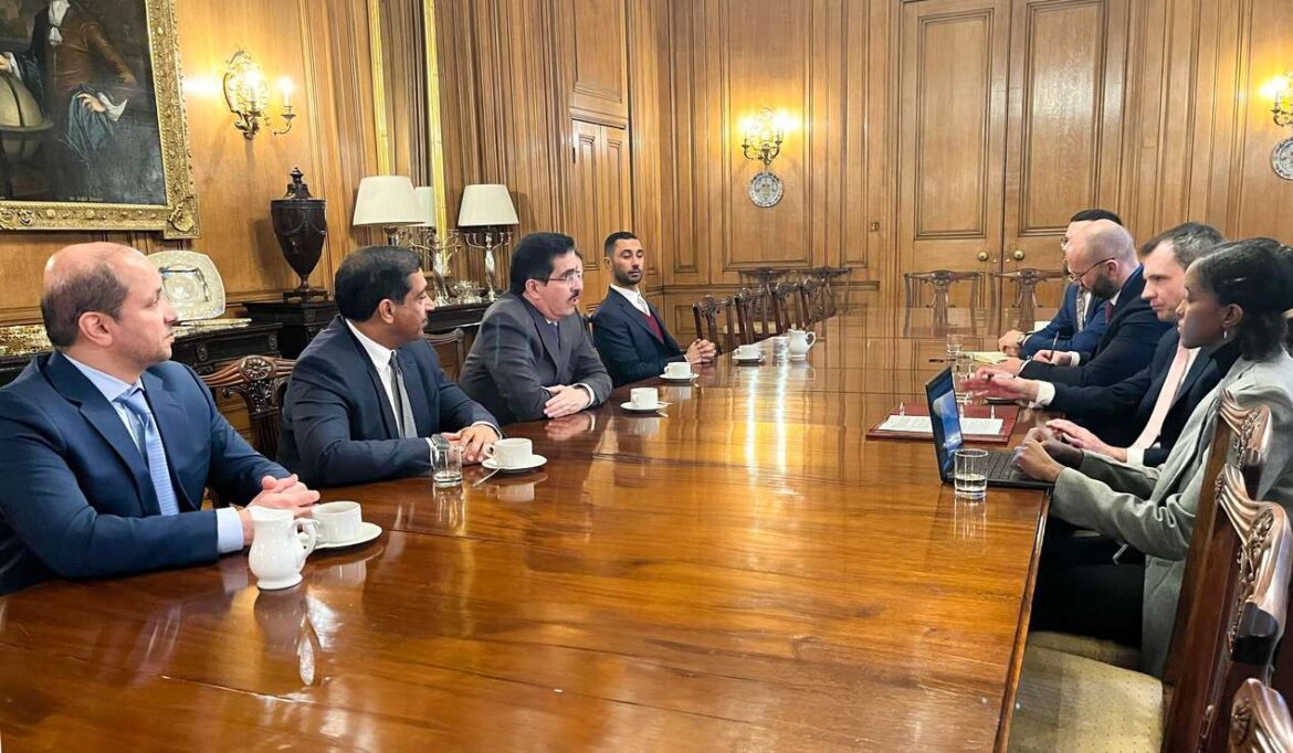 Al Tayer enhances cooperation with British Minister in Department for Energy Security and Net Zero