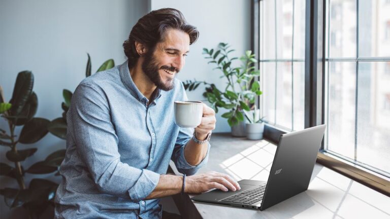 Chromebook Plus Enterprise 2