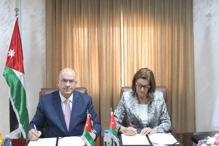 Image - Prof. Thafer Y. Assaraira, AQACHEI and Jane Baker, Vice President, Vocational Qualifications, UK & International, Pearson Singing the MoU