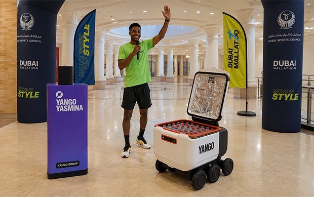 Image - Yango Group’s AI Assistant Yasmina and autonomous delivery robot take part in the Dubai Mallathon experience at Dubai Festival City Mall